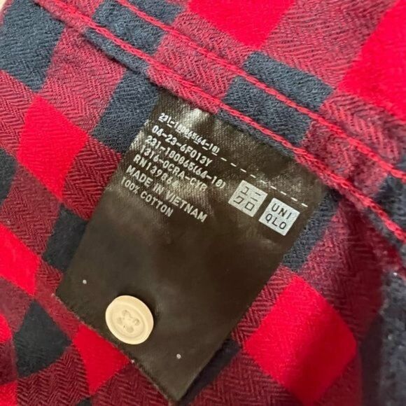 Uniqlo Cotton Gingham Button Up Shirt in Red & Black Large - Picture 4 of 4